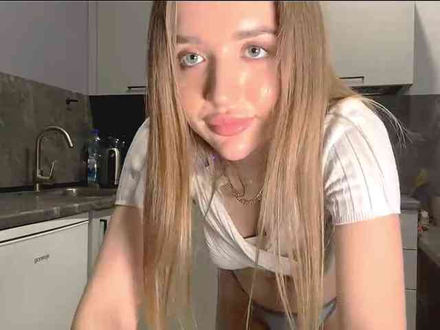 KarineRaethke webcam