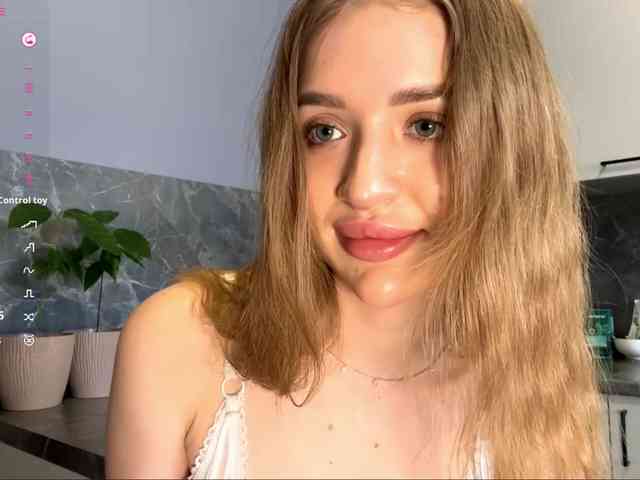 KarineRaethke webcam