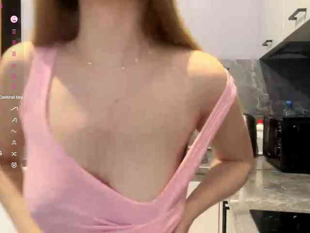 KarineRaethke webcam