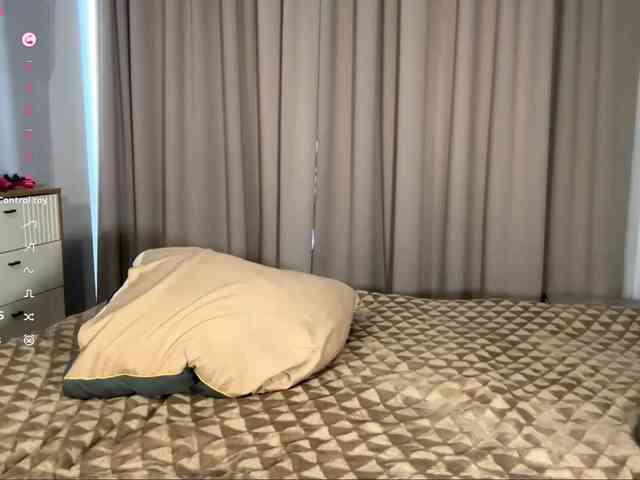 KarineRaethke webcam