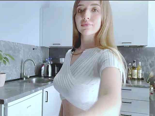 KarineRaethke webcam