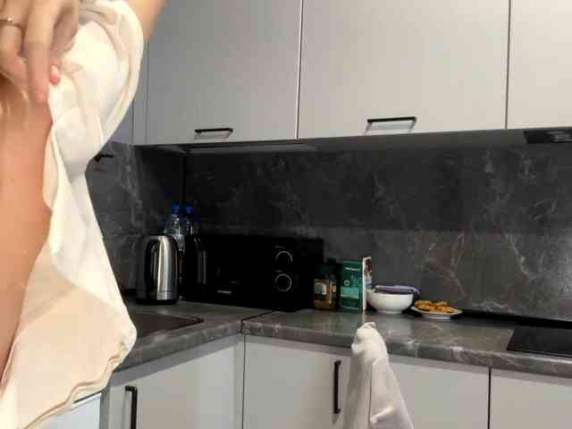 KarineRaethke webcam