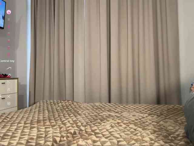 KarineRaethke webcam