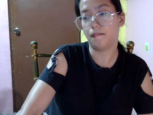 MystiqueMiss's BongaCams show and profile