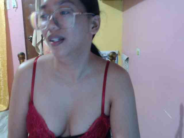 MystiqueMiss webcam