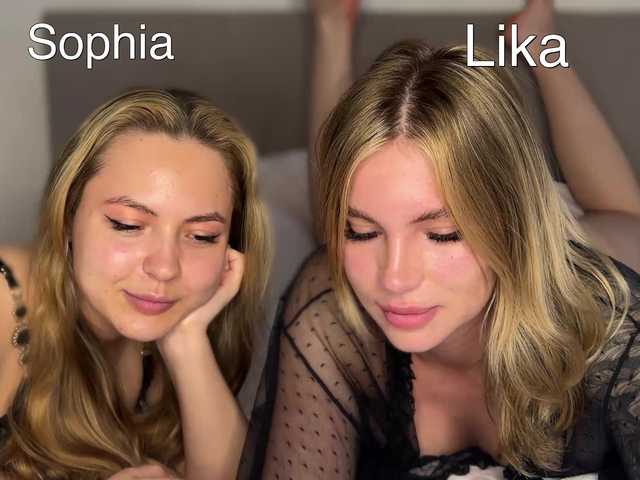 VelvetTwins's BongaCams show and profile