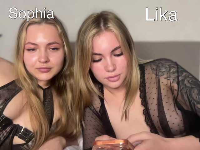 VelvetTwins's BongaCams show and profile