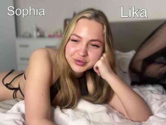 VelvetTwins Live Webcam on BongaCams