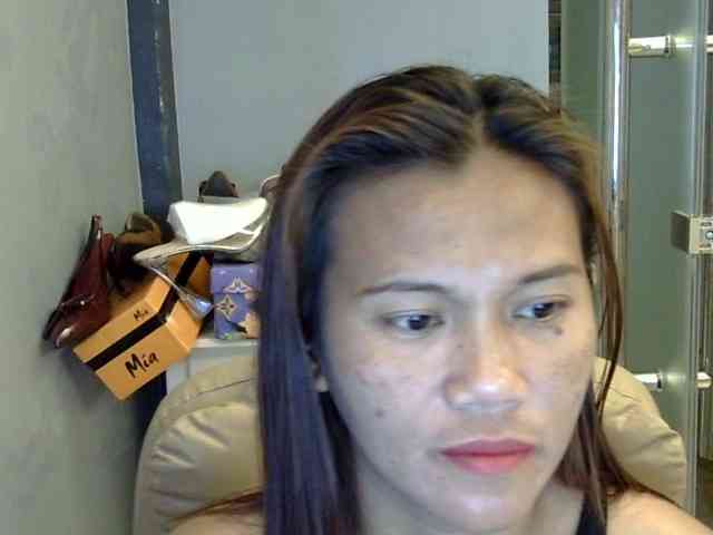 RainbowGoddess webcam