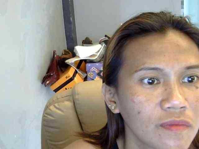 RainbowGoddess webcam