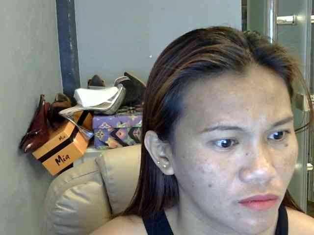 RainbowGoddess webcam