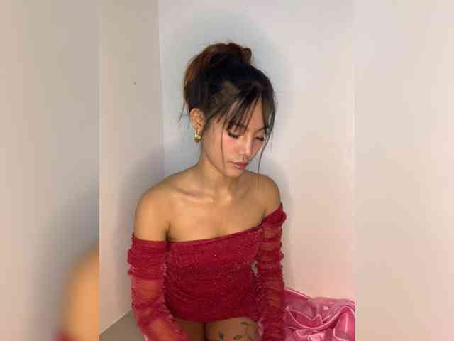 SlowBurnBabe69 webcam