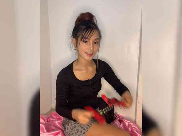 SlowBurnBabe69 webcam