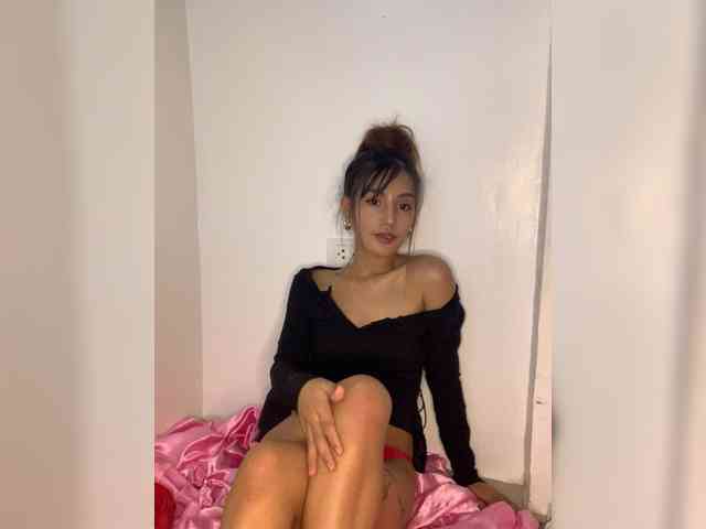 SlowBurnBabe69 webcam