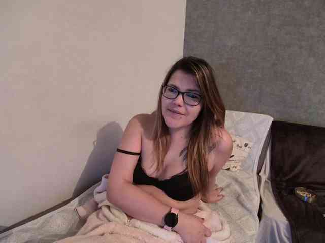 angelina69s webcam