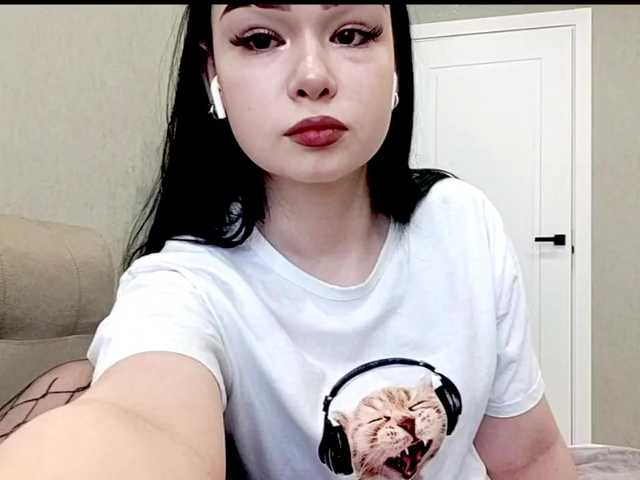 Miaasterr, 18 y/o - Live Cam on BongaCams