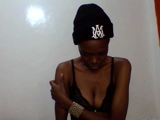 Sexxy-Bella6 Live Cam on BongaCams