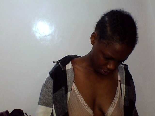 Sexxy-Bella6 Live Cam on BongaCams