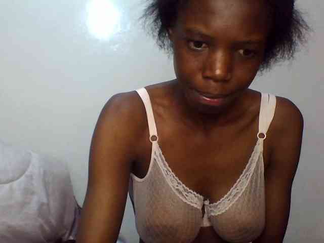 Sexxybellah6 webcam
