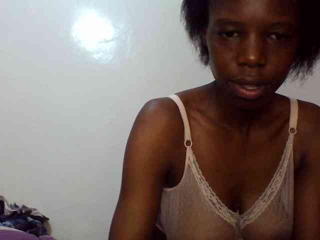 Sexxybellah6 webcam