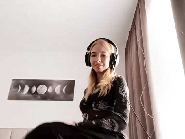 VioletteReeves from BongaCams is Freechat