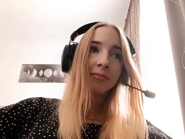 VioletteReeves from BongaCams is Freechat