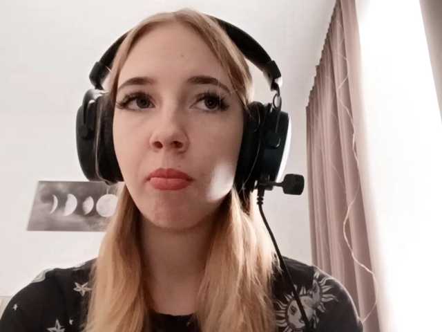 VioletteReeves webcam