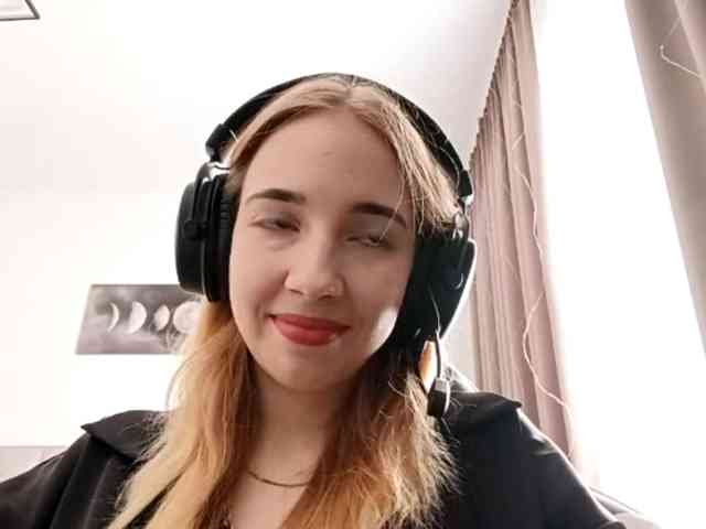 VioletteReeves webcam