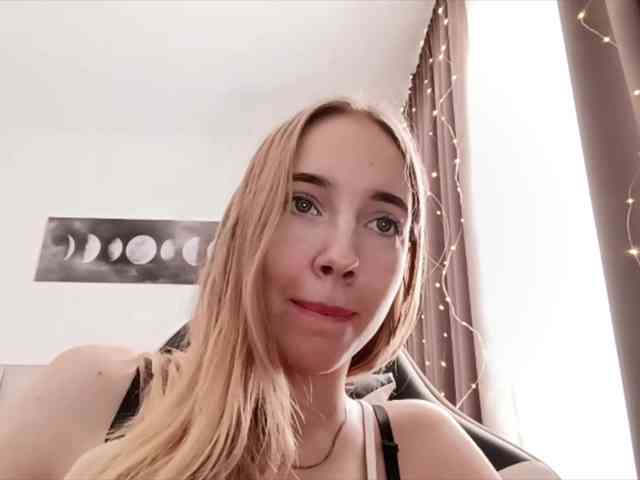 VioletteReeves webcam