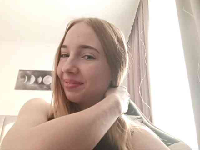 VioletteReeves webcam