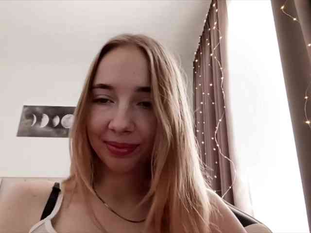 VioletteReeves webcam