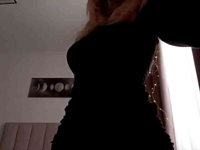 VioletteReeves webcam