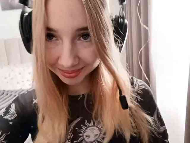 VioletteReeves webcam