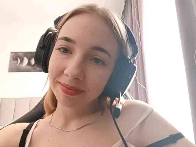 VioletteReeves webcam