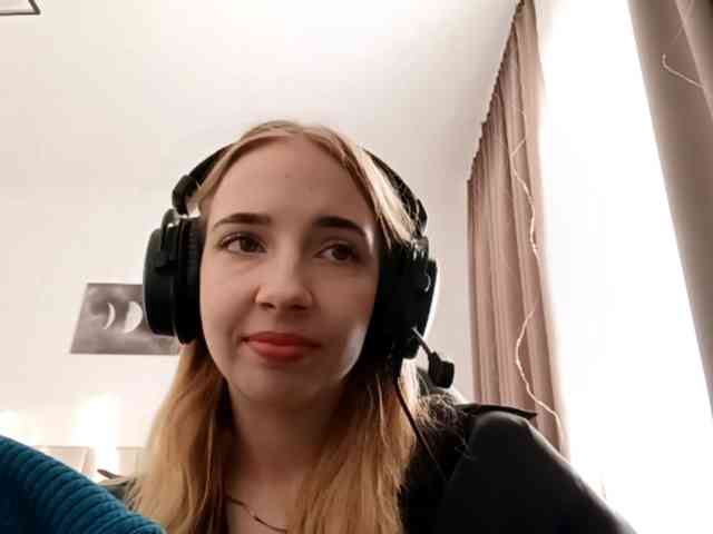 VioletteReeves Live Webcam on BongaCams