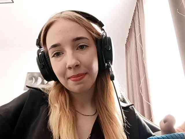 VioletteReeves webcam