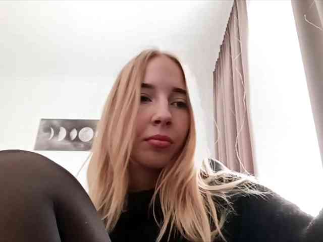 VioletteReeves webcam