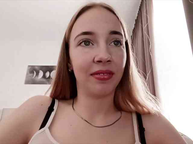 VioletteReeves webcam