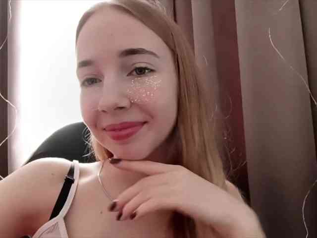 VioletteReeves webcam