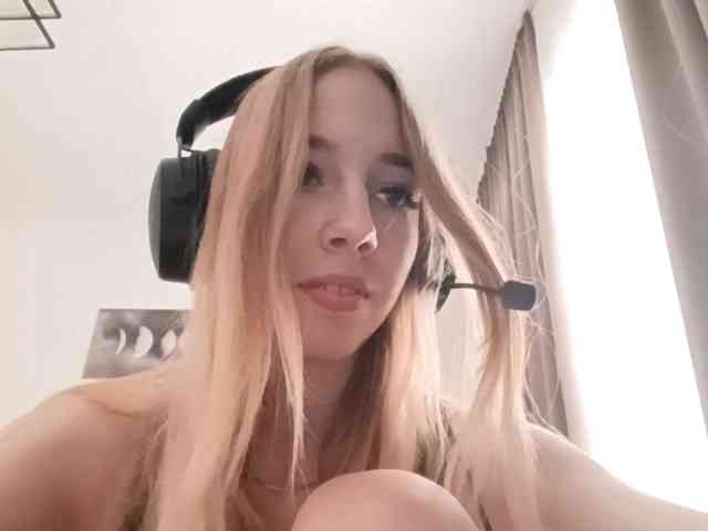 VioletteReeves webcam