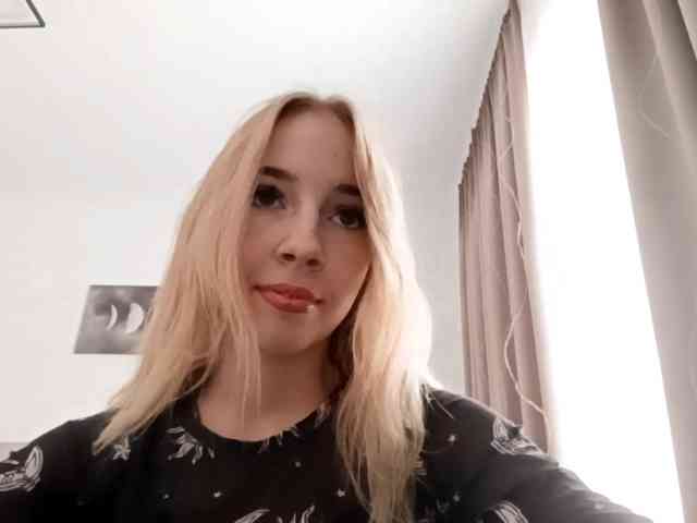 VioletteReeves webcam