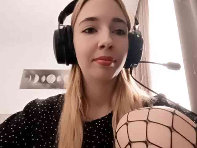 VioletteReeves webcam