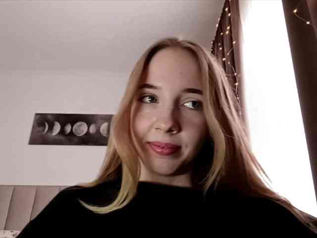 VioletteReeves webcam