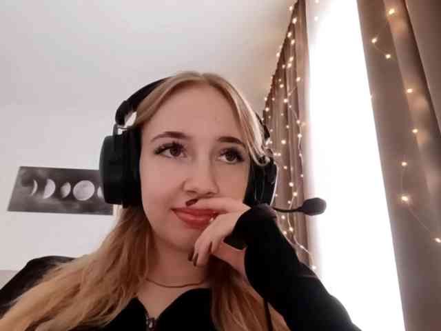 VioletteReeves webcam