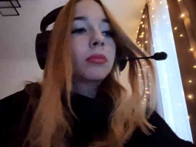 VioletteReeves webcam