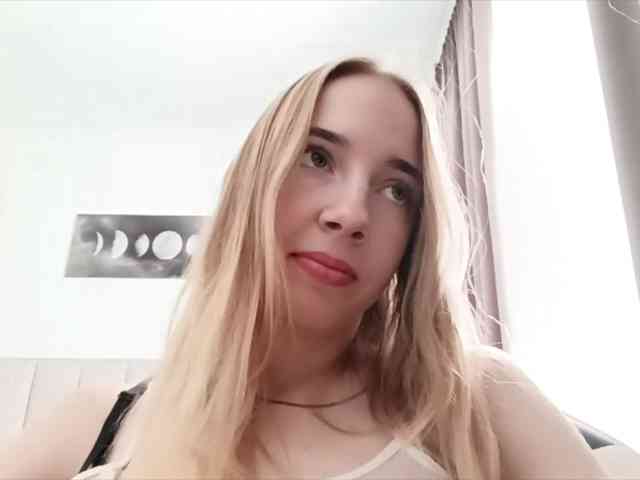 VioletteReeves webcam