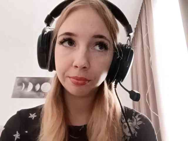 VioletteReeves webcam