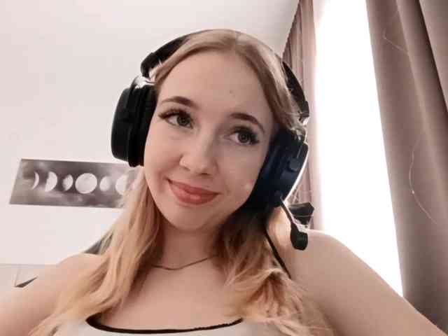 VioletteReeves webcam