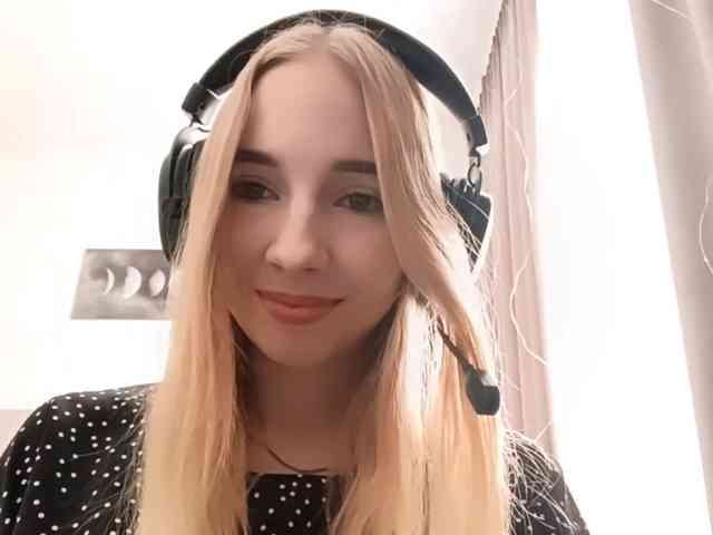 VioletteReeves webcam