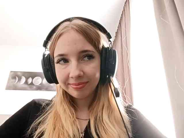 VioletteReeves webcam